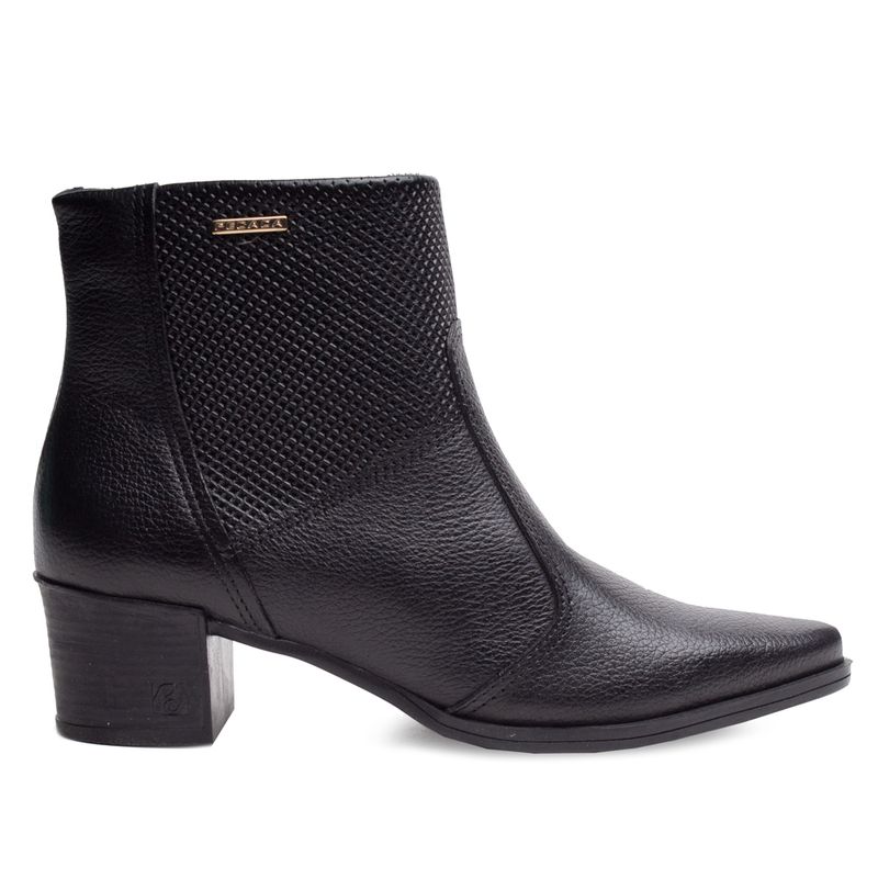bota-feminina-pegada-cano-curto-couro-280502-05-preto-10.29116-a