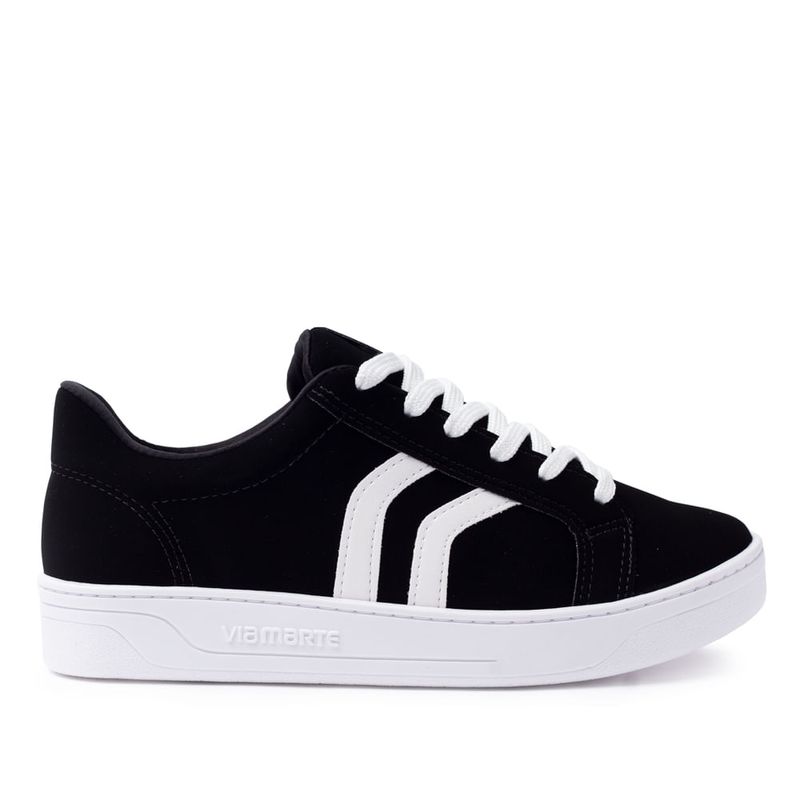 Tenis branco com hot sale listras pretas feminino