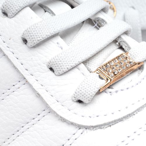 Tênis Feminino Pegada Eva em Couro com Detalhes em Strass Branco