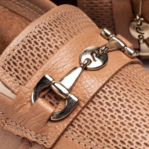 Mocassim Feminino Pegada Yoga em Couro Caramelo