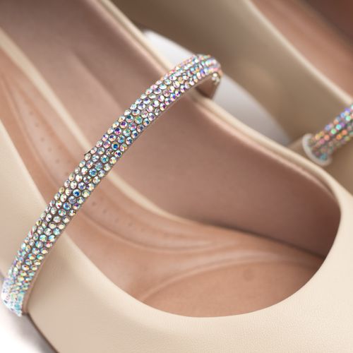 Sapato Feminino Beira Rio Com Tira de Strass Creme
