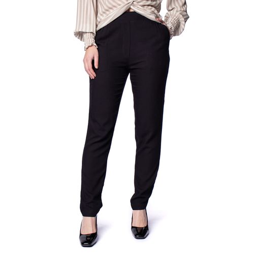 Calça Feminina Negra Cor Slim Preto