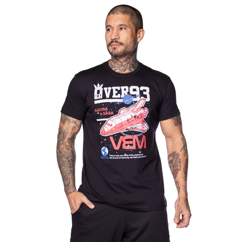 camiseta-masculina-over-surf-124211023-estampa-nasa-preta-10.40419-a