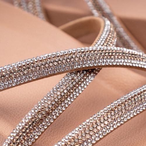 Tamanco Feminino Beira Rio Flatform de Tiras Brilhantes Ouro Rosado