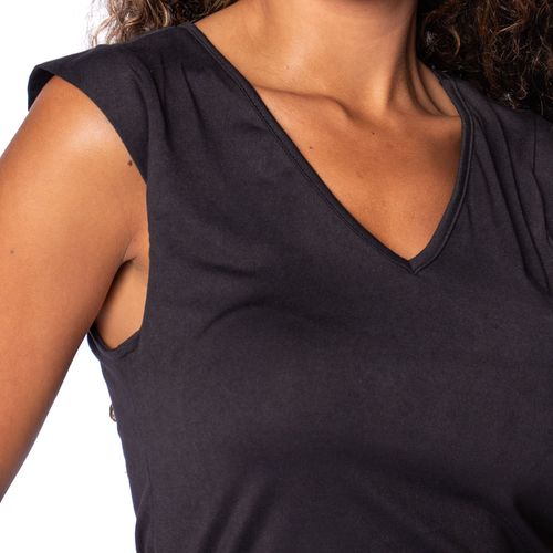 Blusa Feminina Giraffe Gola V Preto