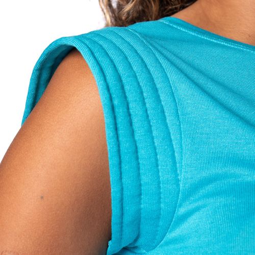 Blusa Feminina Giraffe com Manga Muscle Azul Celeste