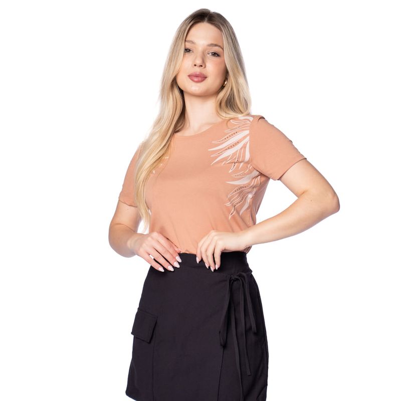 blusa-feminina-giraffe-manga-curta-estampa-strass-c33468-nude-10.41001-a