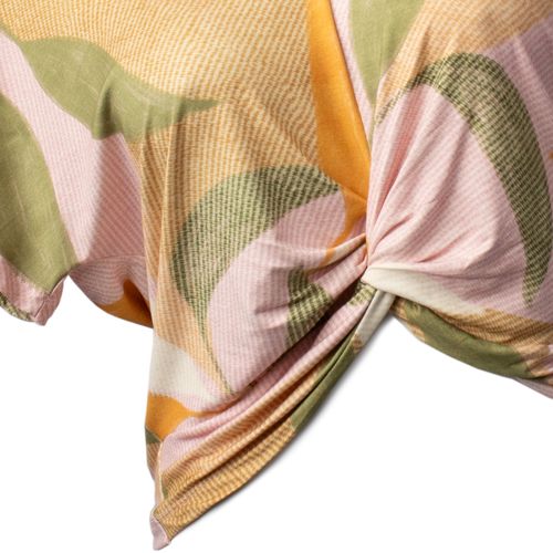 Blusa Feminina Averzzy Plus Size Detalhe em Nó Estampada Rosa