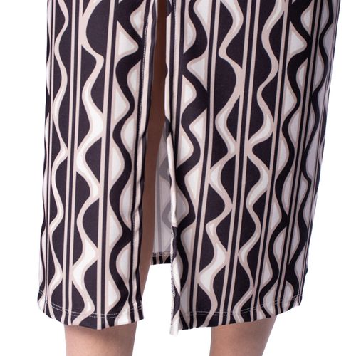 Saia Midi Feminina Olho Fatal Estampada com Fenda Preta