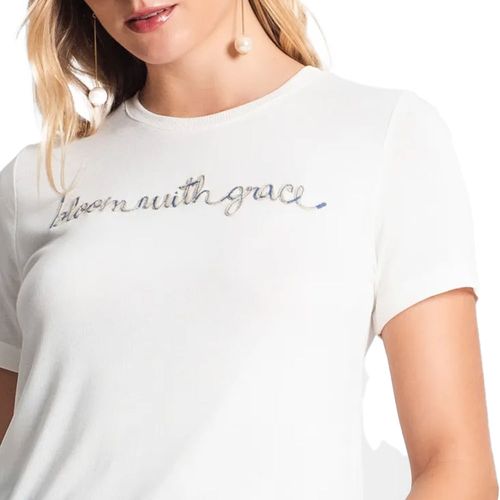 Camiseta Feminina Rovitex Endless com Bordado Bloom Off White