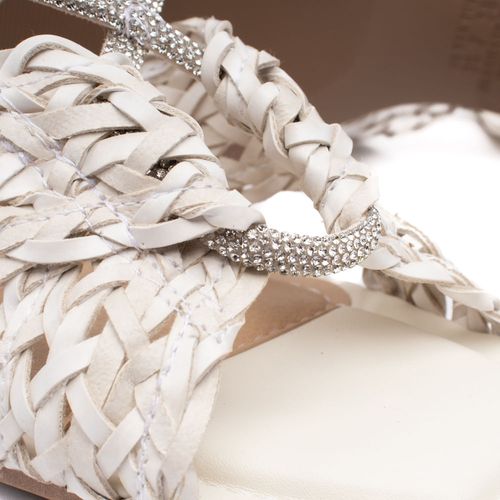 Sandália Feminina Tanara Salto Bloco Tramada com Strass Creme/Caramelo