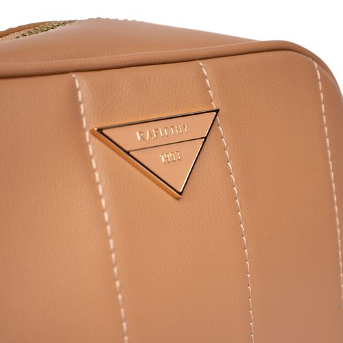 Bolsa Feminina Rafitthy Transversal Pequena com Costuras e Adereço Caramelo