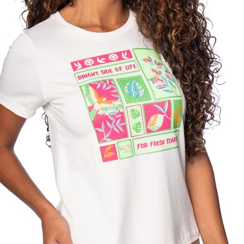 T-Shirt Feminina Rovitex Estampa com Pedrarias Off White