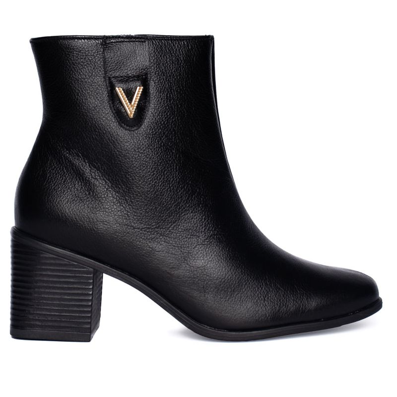 bota-feminina-via-marte-224-002-01-social-cano-curto-couro-preto-10.44310-a.jpg