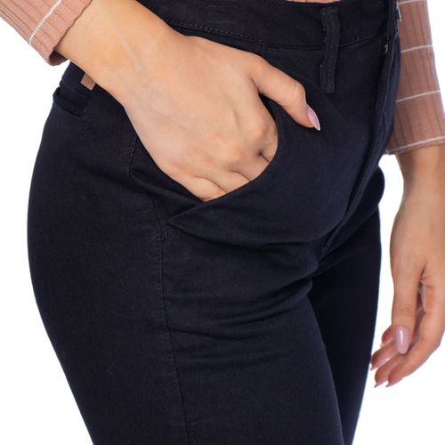 Calça Feminina de Sarja Max Denim Skinny Premium Preto