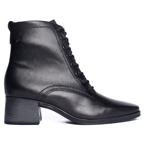 Bota Feminina Pegada Cano Curto Couro e Cadarço Preto