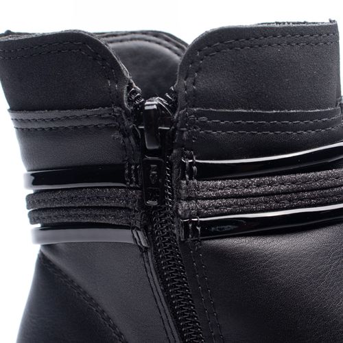 Bota Feminina Mississipi de Cano Curto Tratorada Preta