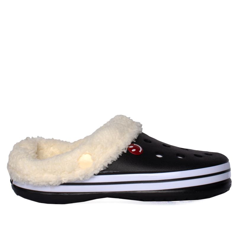 sandalia-feminina-yvate-1816-1-babuche-peluciada-preto-10.46679-a.jpg