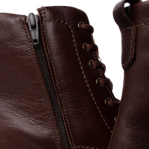 Bota Feminina Pegada em Couro com Cadarço Marrom