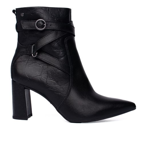 Bota Feminina Tanara Cano Curto Couro Tiras Preta