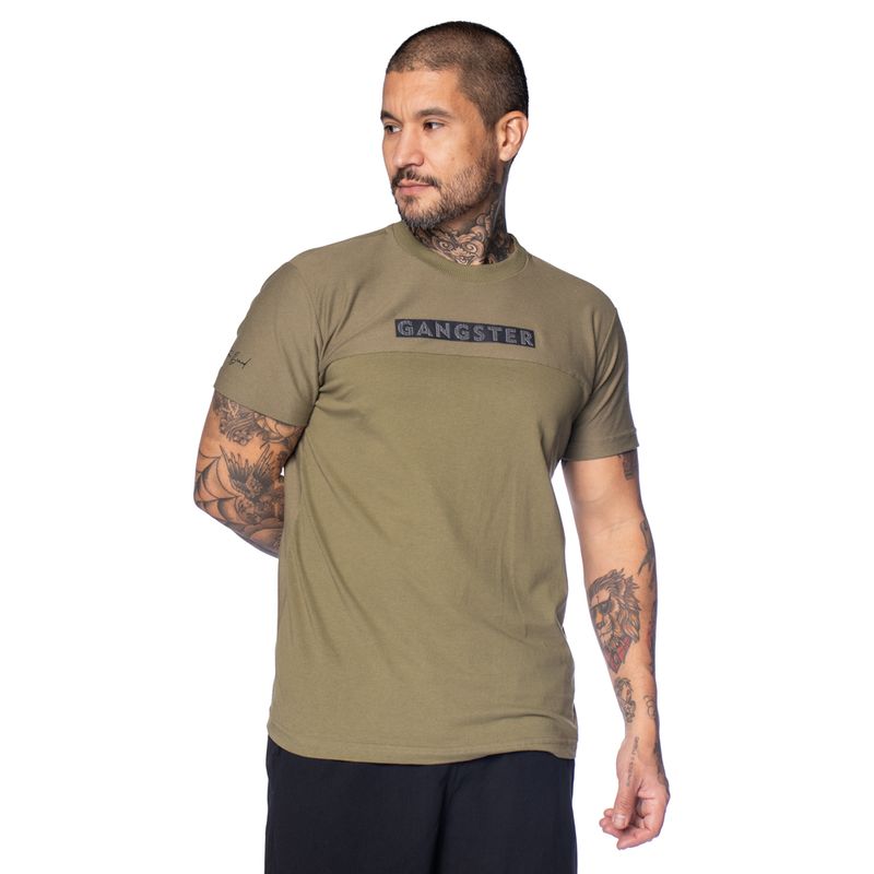 camiseta-masculina-gangster-11243866-gola-canelada-textura-bicolor-verde-oliva-10.49363-a