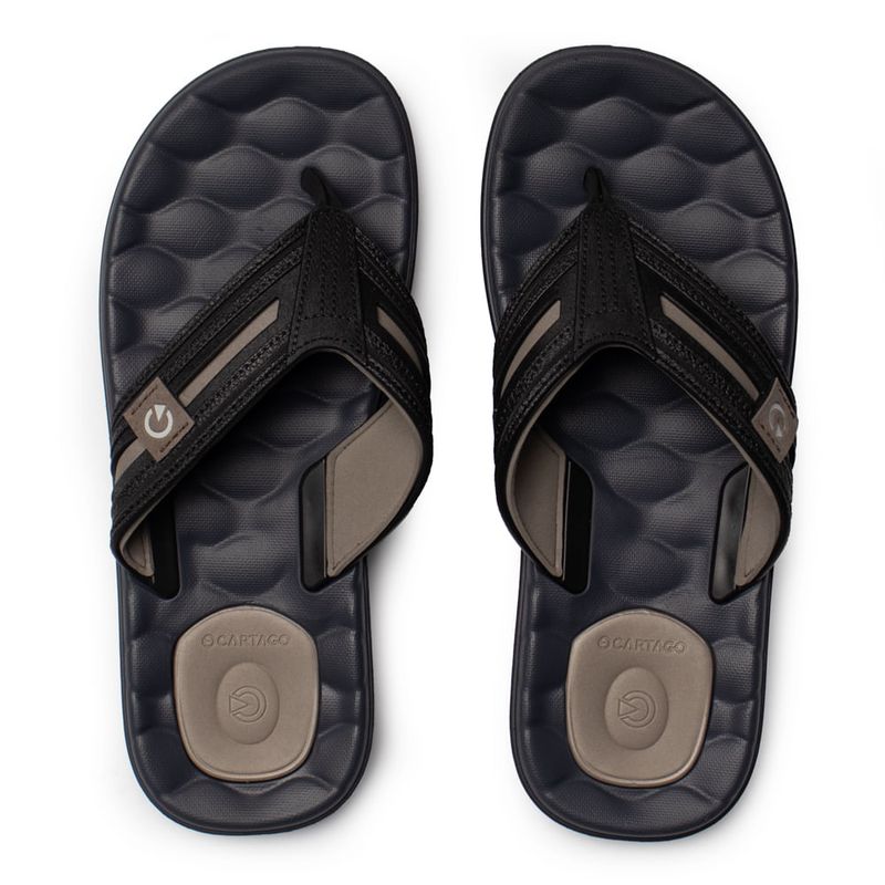 chinelo-masculino-cartago-12530bq859-egeu-tiras-conforto-preto-cinza-10.48380-a