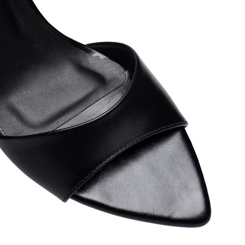 Sandália Feminina Bebecê Napa Salto Fino Preto