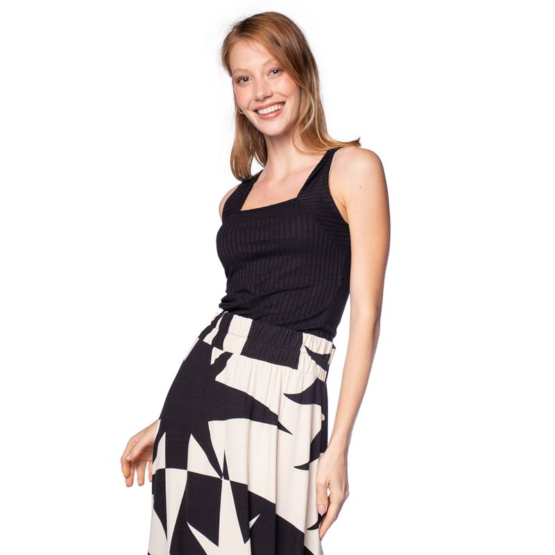 blusa-feminina-habana-h20773-9003-canelada-decote-quadrado-preto-10.47512-a