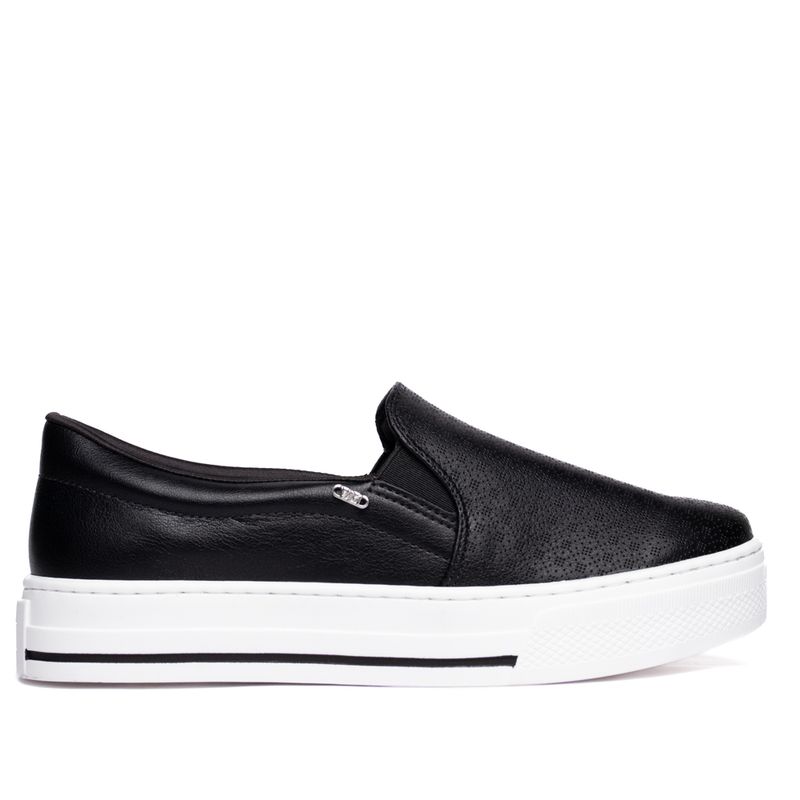 tenis-feminino-via-marte-027-027-02-slip-on-napa-preto-10.49595-a