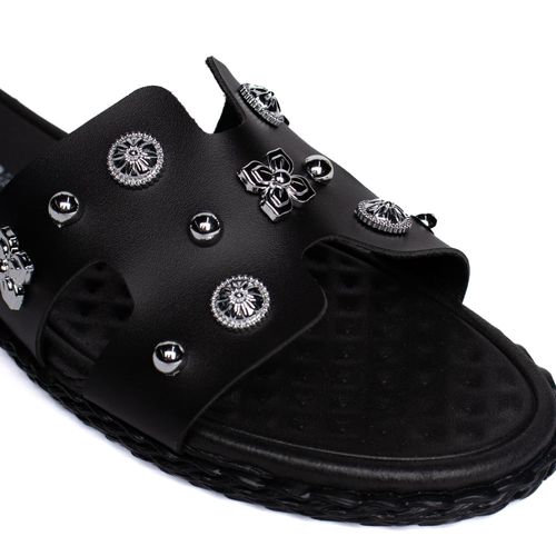 Rasteira Feminina Moleca com Recortes e Aplicações Preto