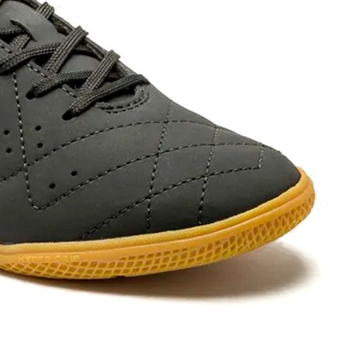 Chuteira Masculina Umbro Futsal Neo Striker Preto/Dourado
