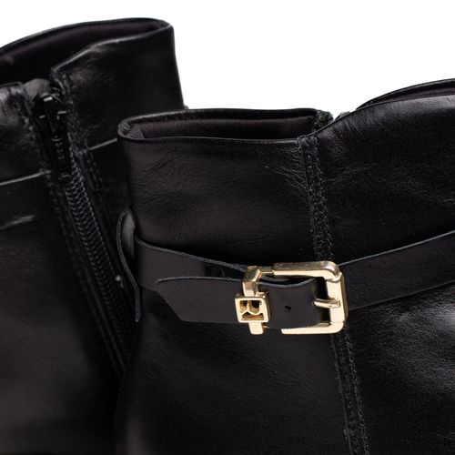 Bota Feminina Ramarim Cano Curto Couro Preto