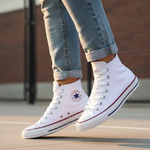 Tênis Unissex Converse Chuck Taylor AllStar Cano Alto Branco