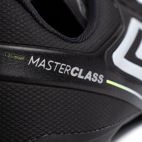 Chuteira Campo Masculina Umbro Master Class FG Preto/Cinza