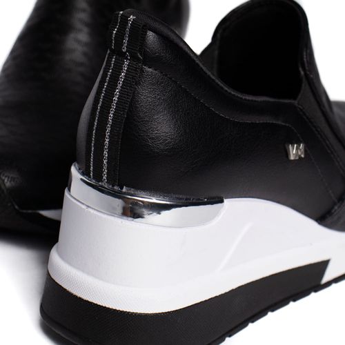 Tênis Feminino Via Marte Anabela Napa Preto/Prata